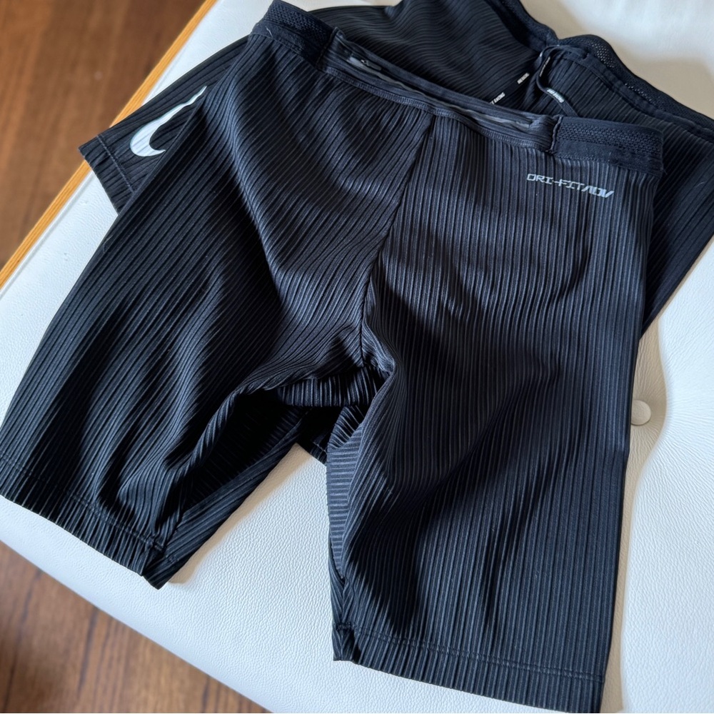 Nike Aeroswift Half-Tights (Black, Size Small)